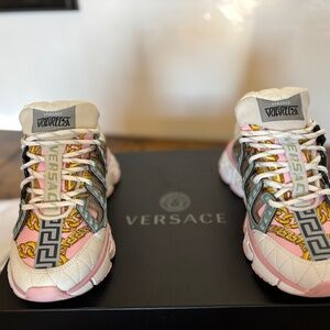 Versace Chain Reaction Sneakers – Multicolor / Pink – 7.5